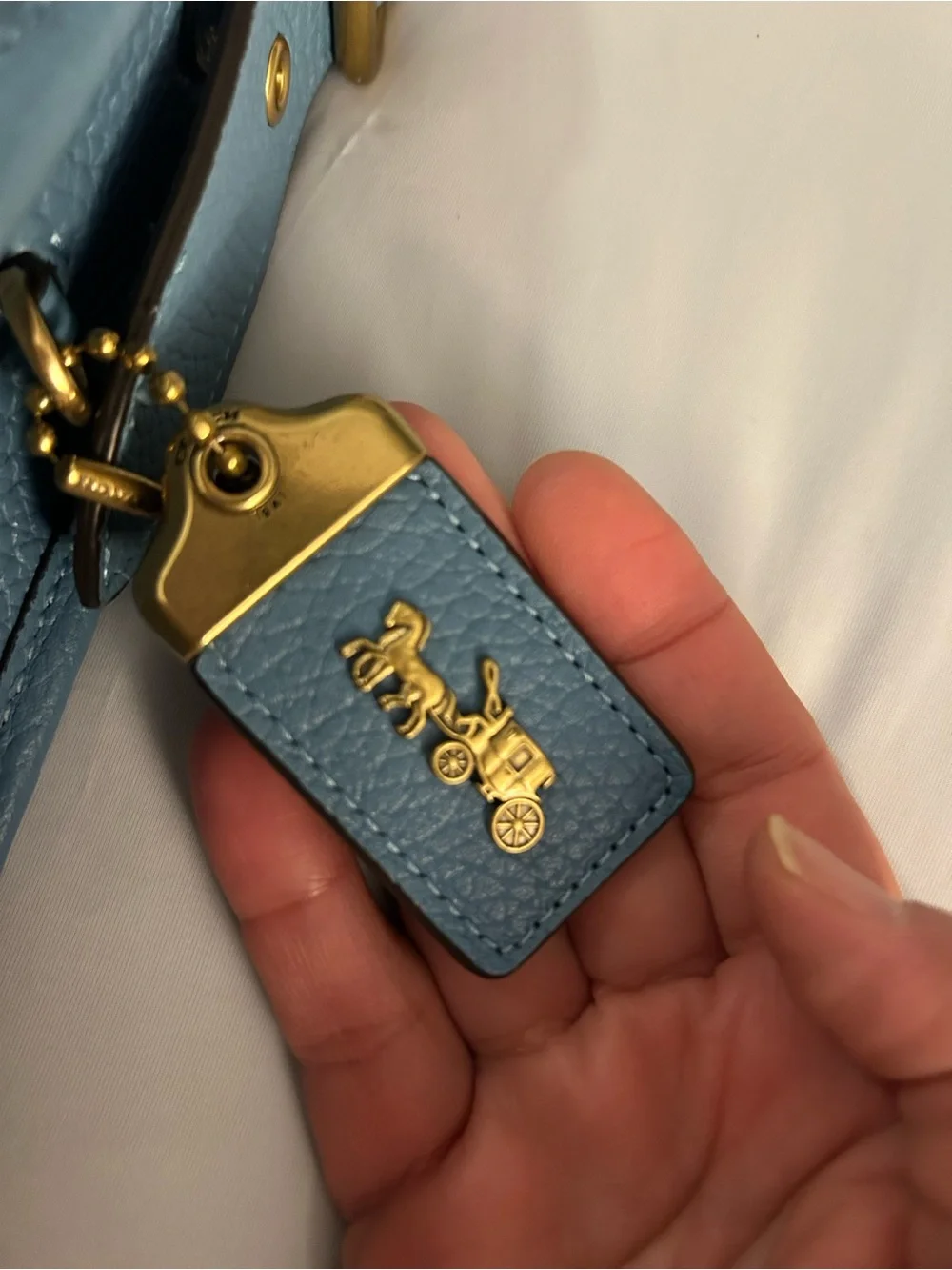 EUC Coach 1941 Emery pebbled leather crossbody messenger bag in pacific blue